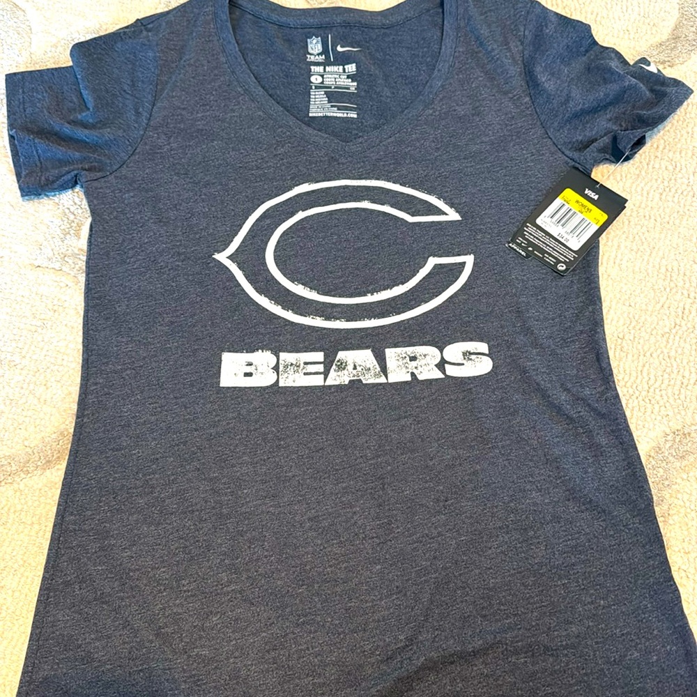 NWT Chicago Bears tshirt